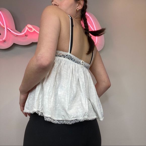 Babydoll Lace Tank Top - Picture 4 of 4